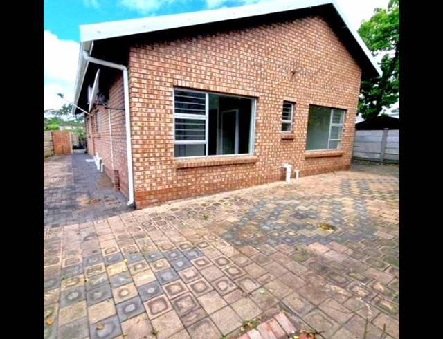 3 BEDROOM HOUSE FOR SALE IN VELD EN VLEI